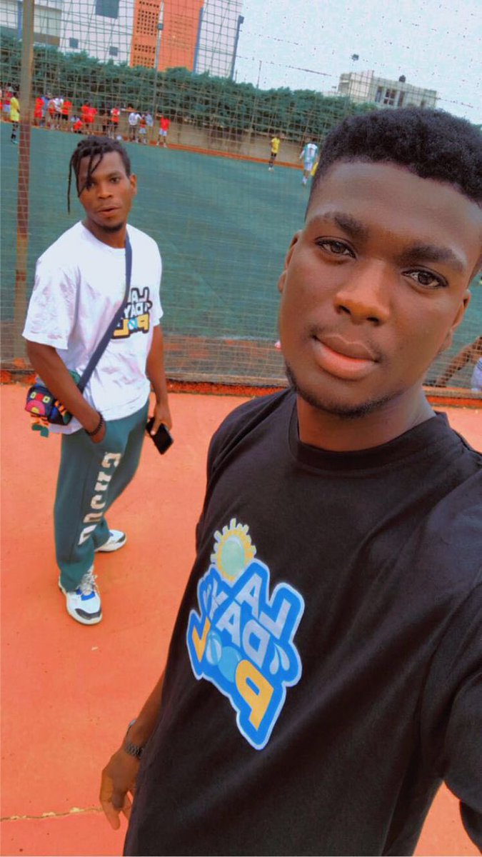 Ladaypool2's tweet photo. Because WE ARE togolese and WE love @la_daypool_tg🇹🇬
#August 2k22 We'are there 
#Daypool soldiers🇹🇬

@228togoviwo https://t.co/X7GJ2P80LC