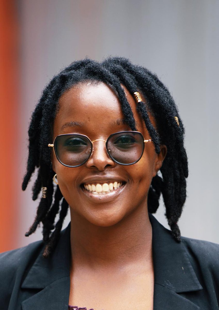 Radio254Online's tweet image. Currently happening #ExtraHours with @ekgrdio joining in the studio is @africaneeur and Missy Disi. 

The conversation revolves around branding, artist media etiquette, and getting to know how they are involved in the music scene. 

Link - 254.radio