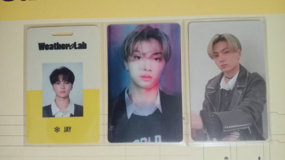 03snj's tweet photo. wts lfb ph

jay sg id 2022 set
—1500 set + pf !
—sold as set only
—payo or 3 days reserve
—on hand
—mint condition, id is own pull

t. jay enhypen sg id 2022 hype lenti concept pc
loc. mm, qc jnt direct https://t.co/tfMVKzdFSz