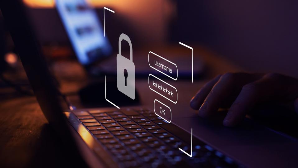 intertechclass's tweet photo. What are the biggest cyber security risks in 2022? Find out now. https://t.co/J8qmaNuzoL https://t.co/wZlW42FTCD