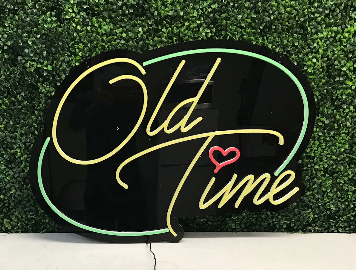 WendyLe83985314's tweet image. &quot; Old Time &quot; LED Flex sign from our very own customer.

We can customize any design within 24 hours with price quote.
Check out with coupon code WENDYARTER20 save $20 off
Email: wendy@arterneon.com
Call/text: (562) 802-4141
#LEDFlex #CustomLEDFlex #Neon #Signs #LEDFlexSign