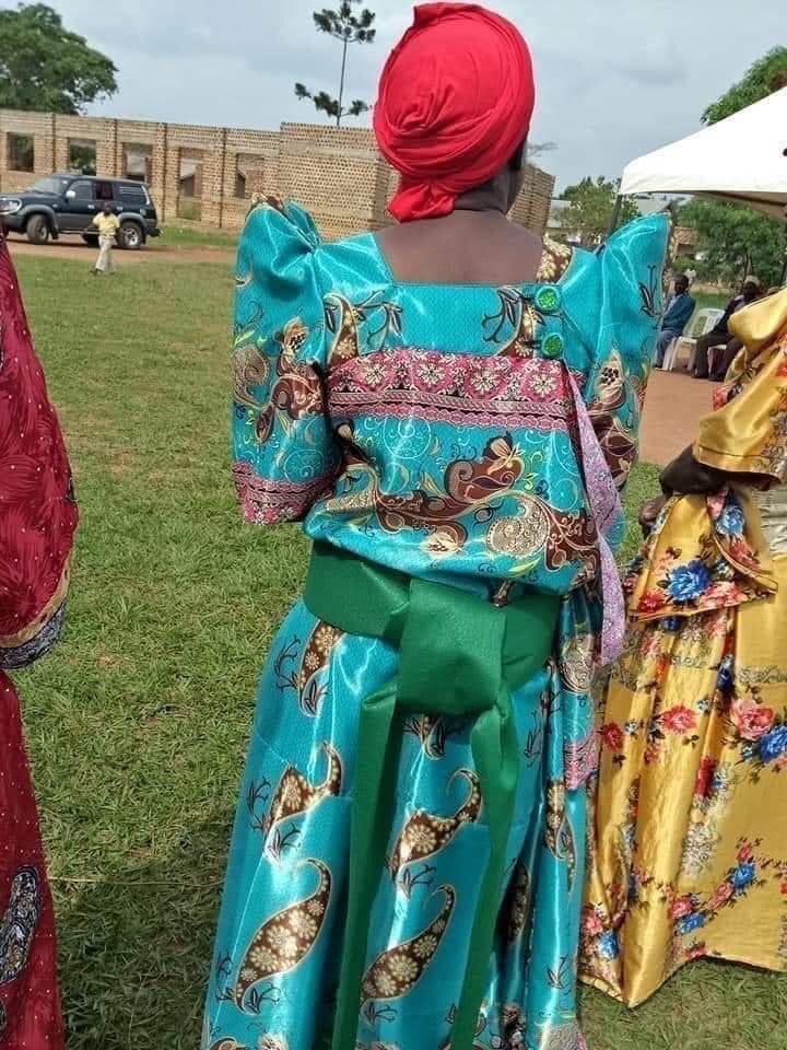 Giftl0ve's tweet photo. Naye ani afuga egwanga lino @iamchrisreagan  🤔🤔🤔🤣🤣🤣😹😹 https://t.co/xLJOQa8QWr