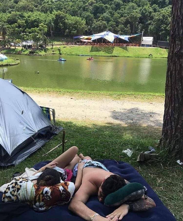 paradiseraves's tweet photo. Um lugar pra nós dois longe de toda a negatividade, longe de toda maldade. Aonde o sol brilhe mais forte e a positividade transborde. ❤️ https://t.co/ADeTa3PjX4