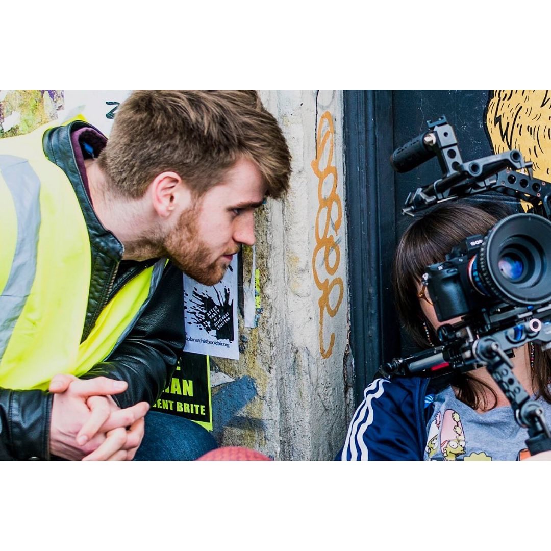 UNDstudios's tweet photo. Only three days to go until our documentary filmmaking workshop with @owainastles! 🎉
Tickets in our bio 🙌🏽
Join us this Sunday at 1:30pm on zoom ✨
#UnderscoreStudios #workshops #documentary #filmmaking #owainastles https://t.co/WwKsRBKNGt