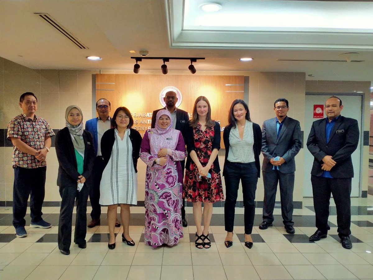 BecNZ11's tweet photo. So wonderful to be back with the @NSO_MAPO 🇲🇾team after more than two years!  

Great afternoon spent talking about #humantrafficking, #migrantsmuggling, cooperation &amp; partnerships, particularly @UNODC_SEAP &amp; #ASEANACT joint initiatives! https://t.co/n44WR3VYfO
