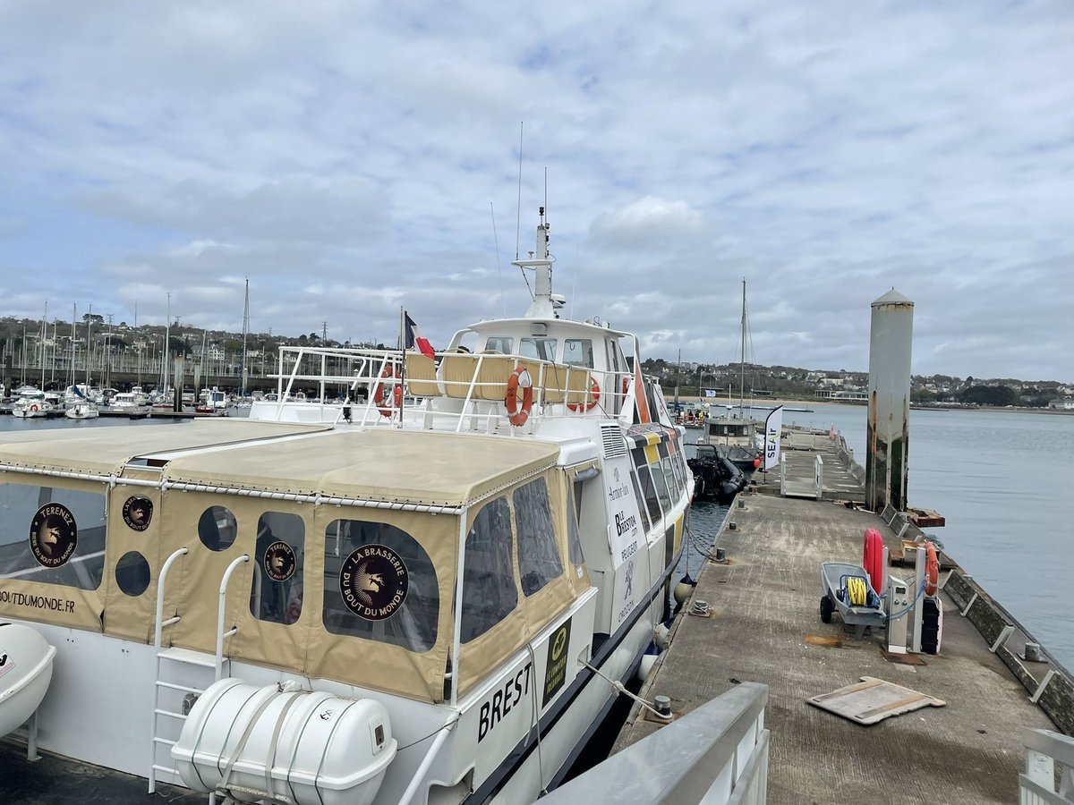 ForestRichard's tweet photo. A new @SEAirFlyingBoat exhibition with our #FlyingTender FT80 (black), during the #HappyBlue day by @PoleMerBA, is coming soon! Passengers are boarded on a 20m vessel. @SEAirFrance works on this size of boat too! One for a fast military vessel and one for a #zeroemission project. https://t.co/GBnzw69iEi