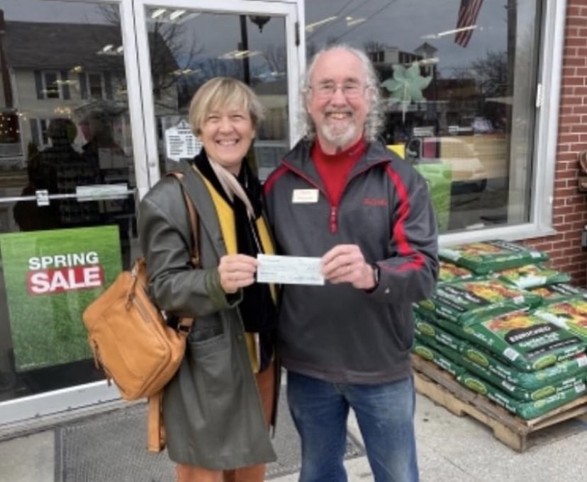 stonevalleyarts's tweet photo. Thank you Poultney Unified Fund and thank you citizens of Poultney for your generous donation to Stone Valley Arts. We are  committed to offering a variety of art programming events to our community as we celebrate the 200th Anniversary of our historic building @stonevalleyarts https://t.co/D2UNhHF8Rp