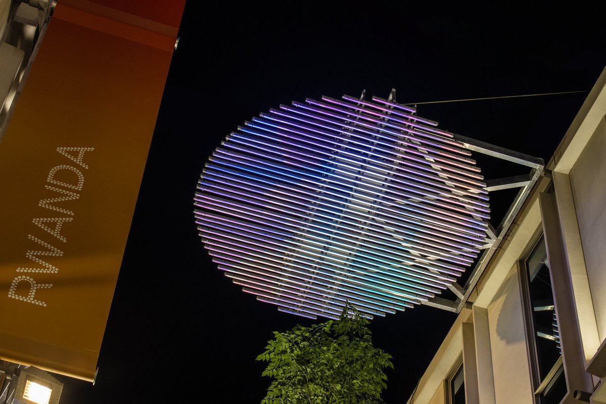 Een half jaar geleden hebben we #THESKY opgebouwd op de wereldtentoonstelling Expo2020 in Dubai. De installatie is binnenkort weer beschikbaar voor nieuwe bestemmingen.

Productie: Zander &amp; Partner GmbH, Berlin
Concept: @VVMultiplex
Ontwikkelaar: 100%FAT