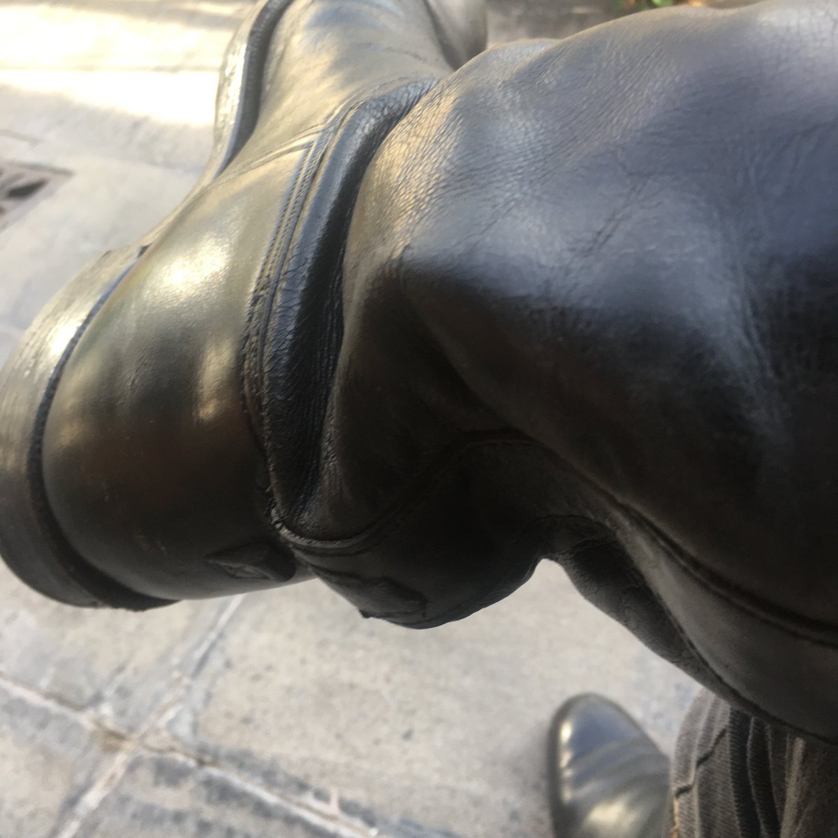 smoker_boots's tweet photo. #workerboot #worker #boots #mud #leather #jean #tallboots ππ¦ https://t.co/AeT8xU5R8L