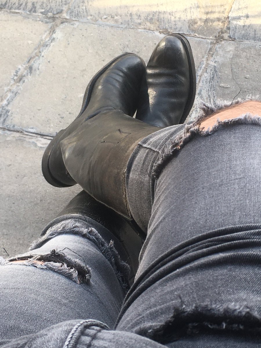 smoker_boots's tweet photo. #workerboot #worker #boots #mud #leather #jean #tallboots ππ¦ https://t.co/AeT8xU5R8L