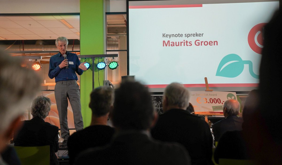 Keynote spreker Maurits Groen over de inzet van 100% circulaire zonnepanelen in Europa tijdens het Zonnedak Award Event.
@MauritsGroen <a href="/jwijnia/">Jan Wijnia</a> @Esselbrugge <a href="/Technovium/">Technovium</a> #P2N #zonnepanelen <a href="/100ZONNIG/">100% ZONNIG</a>