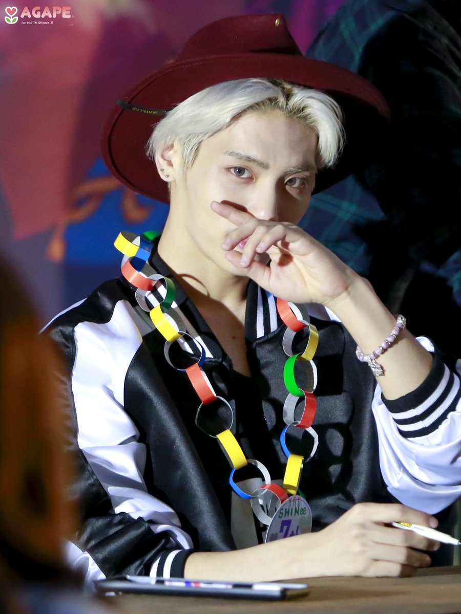 Happy Birthday 🎂♥️
#종현아_우리봄이왔으니_한번만날까 #HAPPY_JJONG_DAY