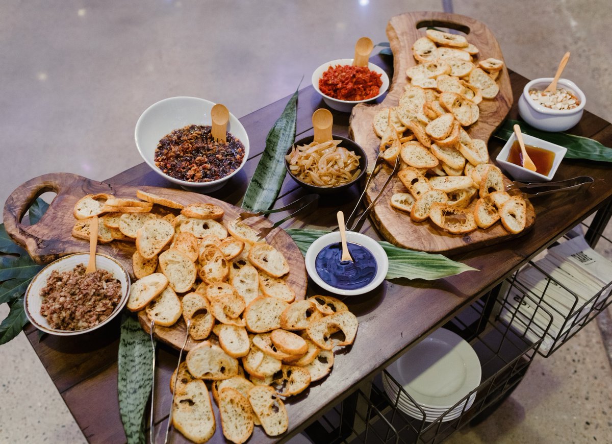 CRAVE Catering tweet media