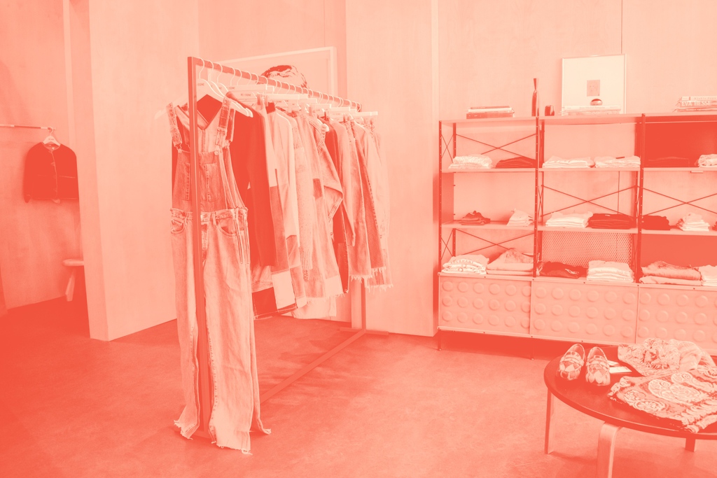 DistractionUM's tweet image. The mix of culture, fashion, architecture and cuisine in Miami’s Design District has made it a destination for students and tourists alike. If you don’t know where to start, make this your step-by-step itinerary for enjoying a day away from campus. Link in bio!