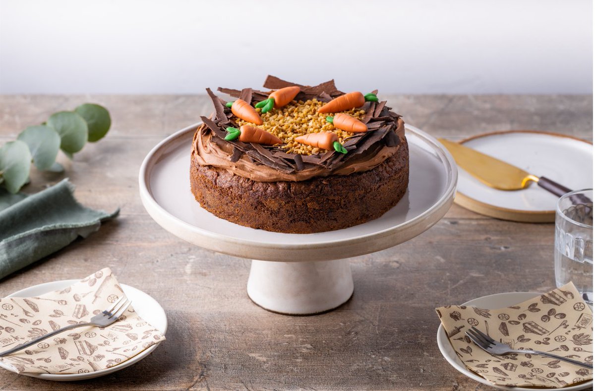 🥚 #Easter wouldn’t be Easter without family and food, and more importantly, cake!

Brits love chocolate &amp; just as well as we only source the finest cocoa in our 45,000sq ft custom-built factory in the West of Scotland 🍫 Upgrade your cake by adding Callebaut to your next order.