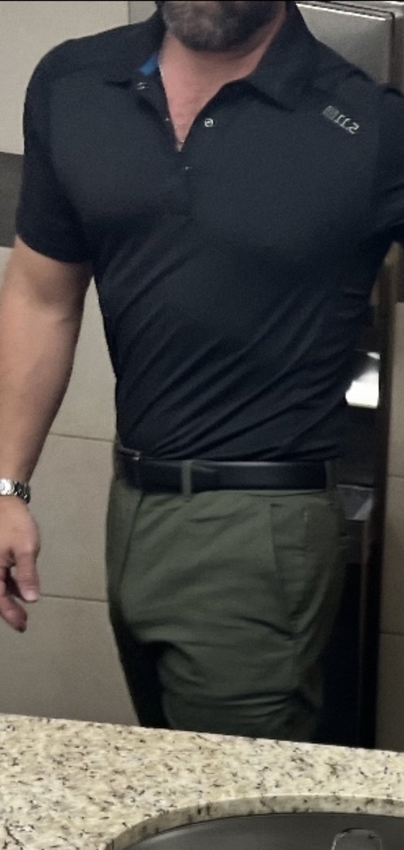 handsyman69's tweet photo. Another office day can’t wait to get my hands dirty again. #freeballing  #freeball #bultogay #bulgepublic  #bulgeaddict #bulgemen #bulgelover #bulgeplay #bulgeaddicts  #bulge #commando #gay #dickprint #vpl #dick #big https://t.co/wTTktW9GSt