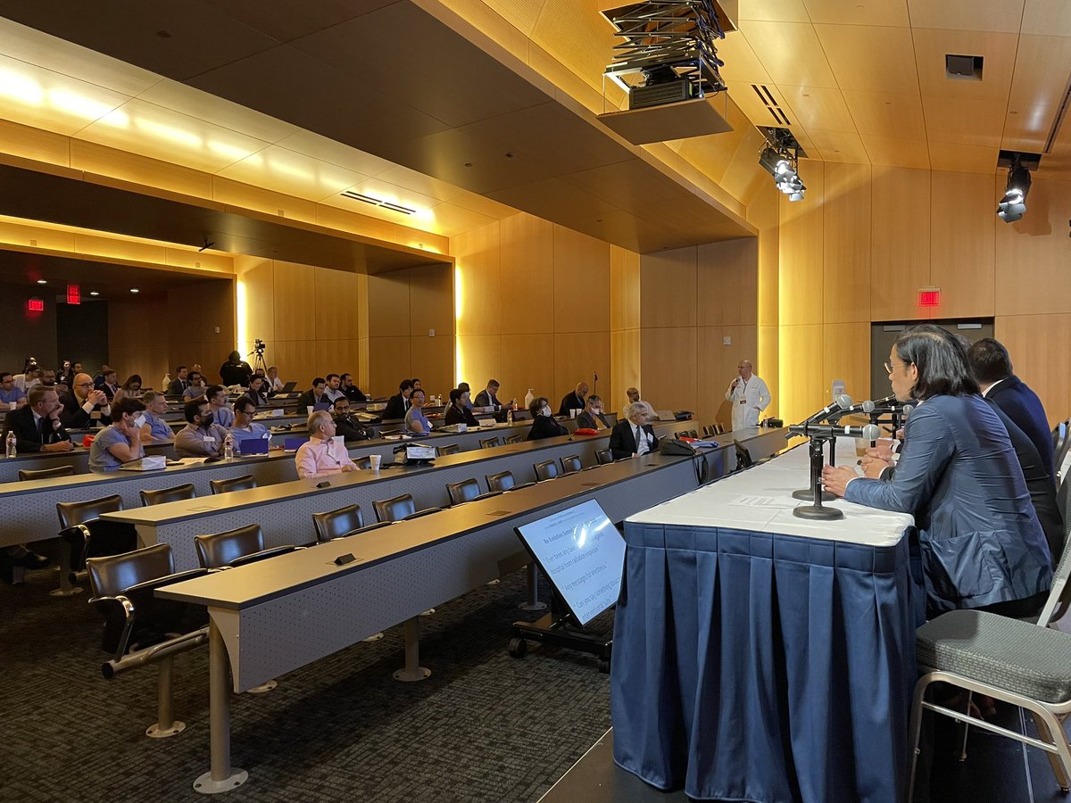 DeBakeyCVedu's tweet photo. #ReEv22 has a full room of learners who can’t wait to be up in the lab today! Watch the lectures live on YouTube: https://t.co/kDDaCLIpGb! https://t.co/BWn3QjZfho
