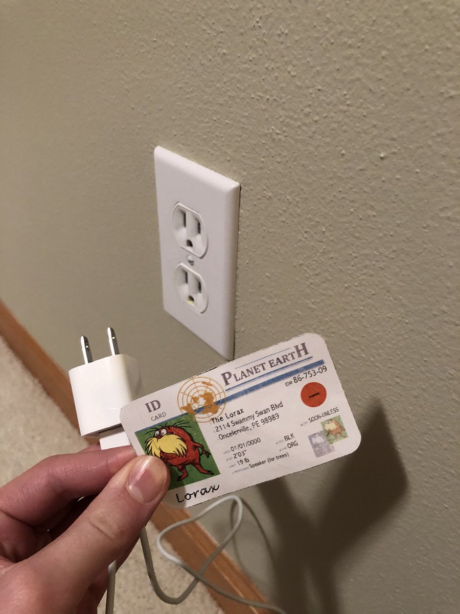 DrewShipley0's tweet photo. Even when they’re not being used, chargers still use energy, called vampire watts. We can save energy by unplugging our chargers when they are not in use. #apesenergy @franklinlorax https://t.co/oe6MFp049D