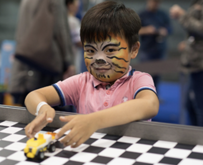 BLinthePark's tweet photo. What's on at BRICKLIVE in the park!

RACE RAMPS!
An adrenaline-packed Zone. Grab your wheels and windscreens and create your vehicle of choice. Then get ready to race them ramps before climbing the podium to celebrate your victory.

@BRICKLIVEGroup 
#brickliveinthepark #london https://t.co/EEpr5enwwP