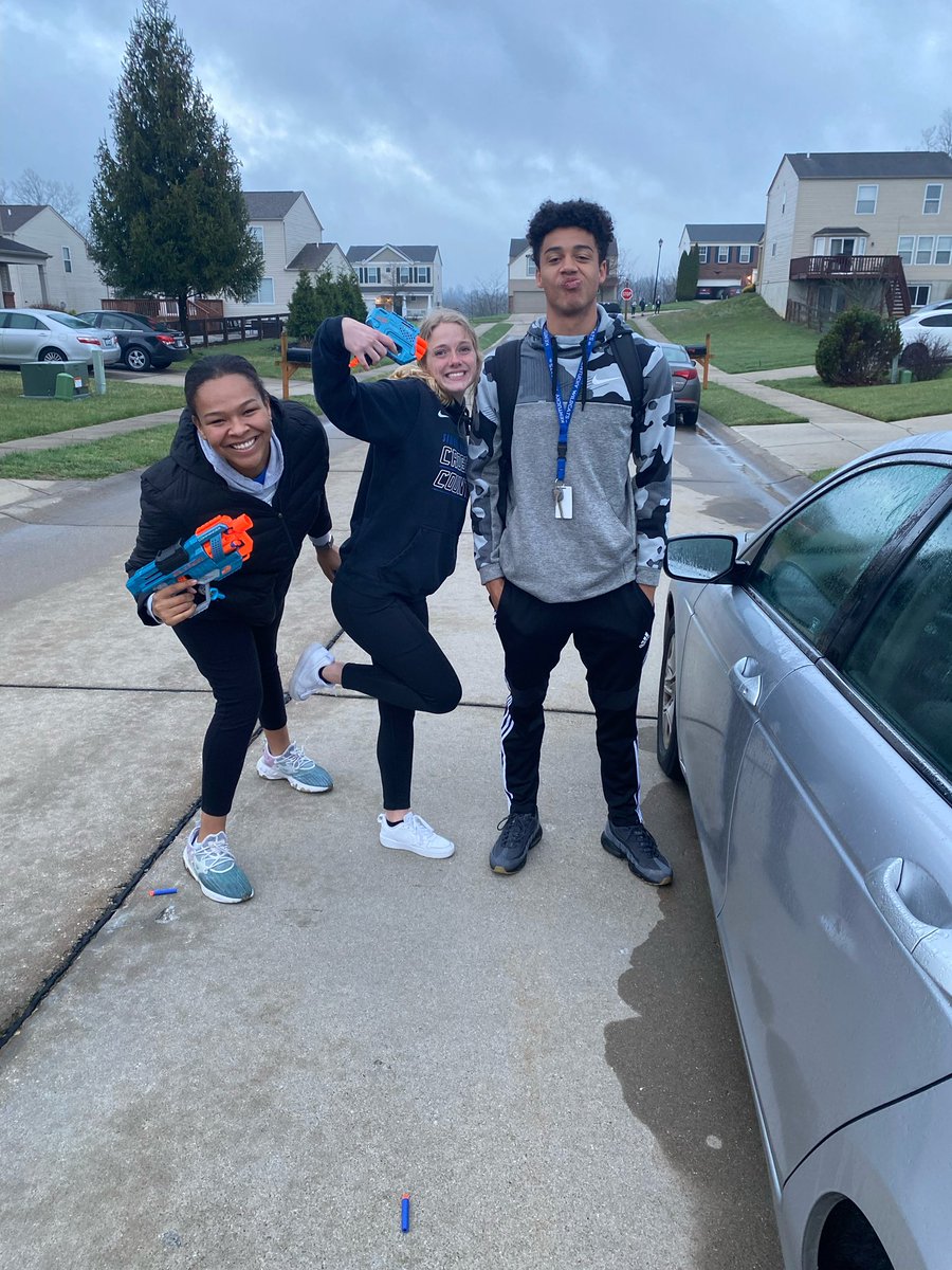 MORNING MENACES (SENIORS): Playboy Darti made a play to tie the game by killing Isaac Miller.  This makes it 1-1 in kills.  Who will break the tie?🤔