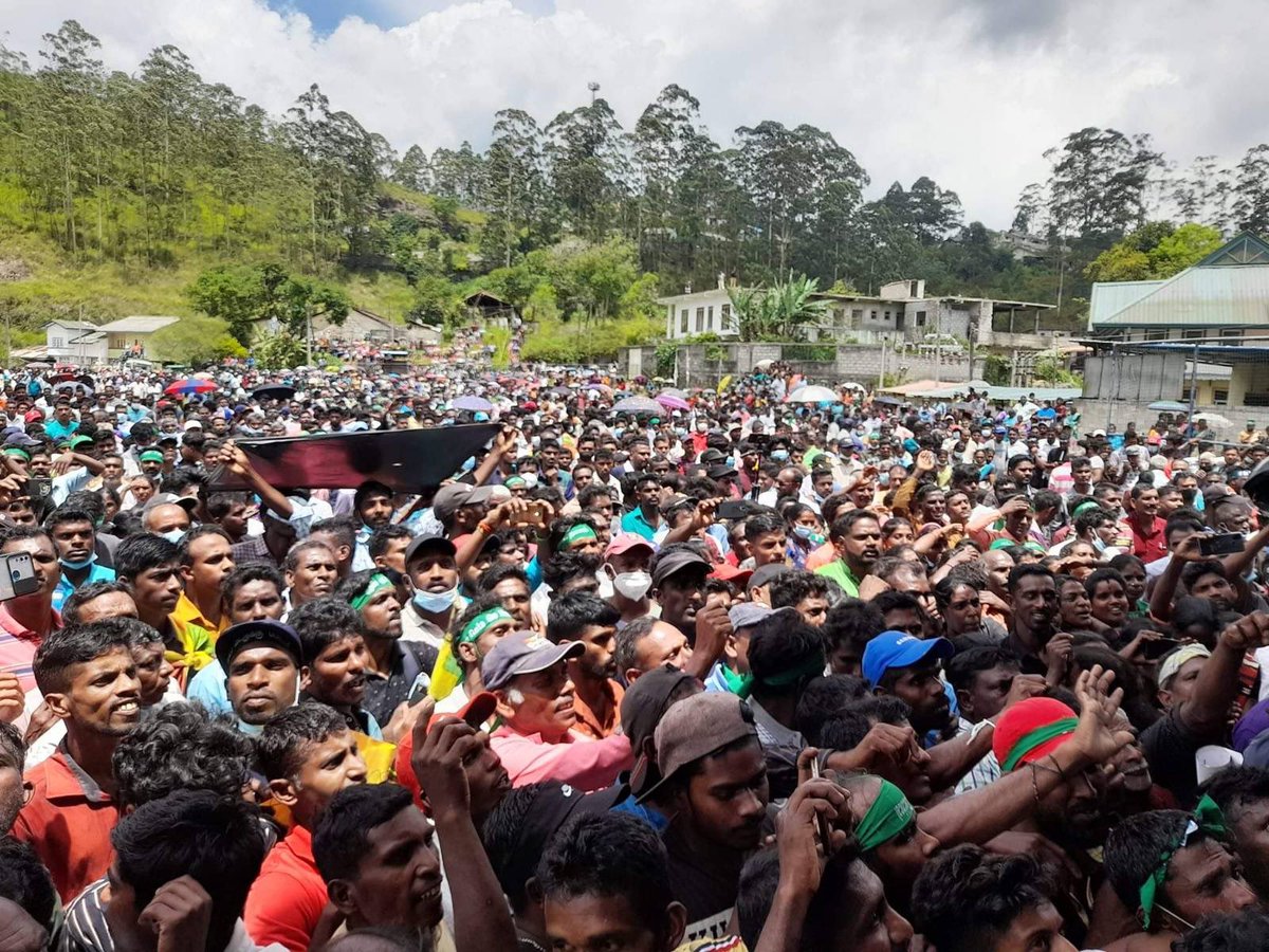 JDSLanka's tweet image. Thousands of #Tamils employed in the plantation sector, today gathered to the hill country town of #Thalawakele, largest tea growing area in central #SriLanka, chanting slogans demanding an end to the rule of president @GotabayaR &amp;amp; his government. #CrisisLK