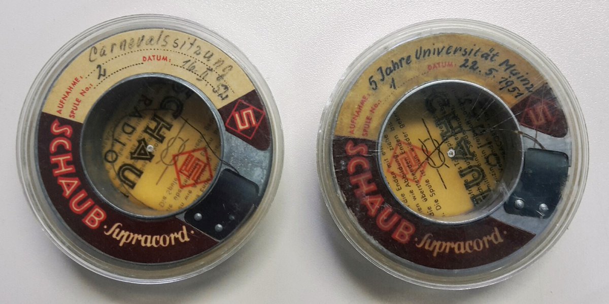 ChGeorgeMz's tweet photo. Gabriele Fröschl: "analoge AV-Medien haben eine bessere Überlieferungsperspektive als digitale". Dem ist mit Blick auf diese 70 Jahre noch abspielbaren Tondrahtrollen aus dem #Uniarchiv Mainz nur zuzustimmen! Für die Nutzung habe wir sie trotzdem digitalisieren lassen. #fg8_2022 https://t.co/y6mT0TCJI7