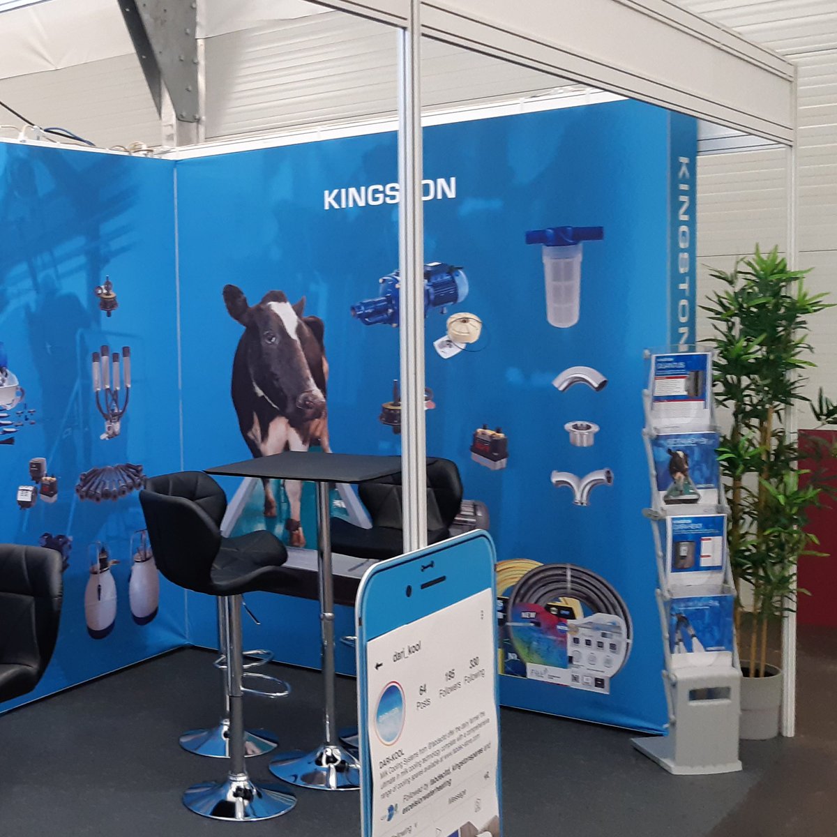 We are supporting @DariKool_Tweets and @fabdecltd today at @Dairy_TechUK.

Great to be back at the home of agriculture.

We are at stand P47 in Hall 2A all day, be sure to come and say hello 🖐

#dairytech #dairytech2022 #dairytechuk #showseason #dairyshow #exhibition #teamdairy