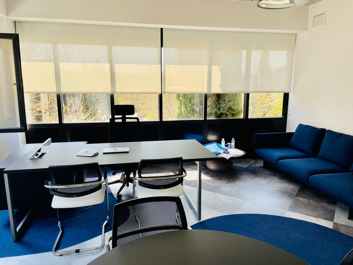 C95Creative's tweet photo. Terminando el proyecto de oficinas de @eGoGames_
Nuestro equipo ha utilizado suelos de @InterfaceInc y dentro del mobiliario el sofá es de @OfficialSancal, las sillas de @delaolivamob, la mesa de #Forma5 y las lámparas de @IKEASpain https://t.co/YZmyYEvfGA