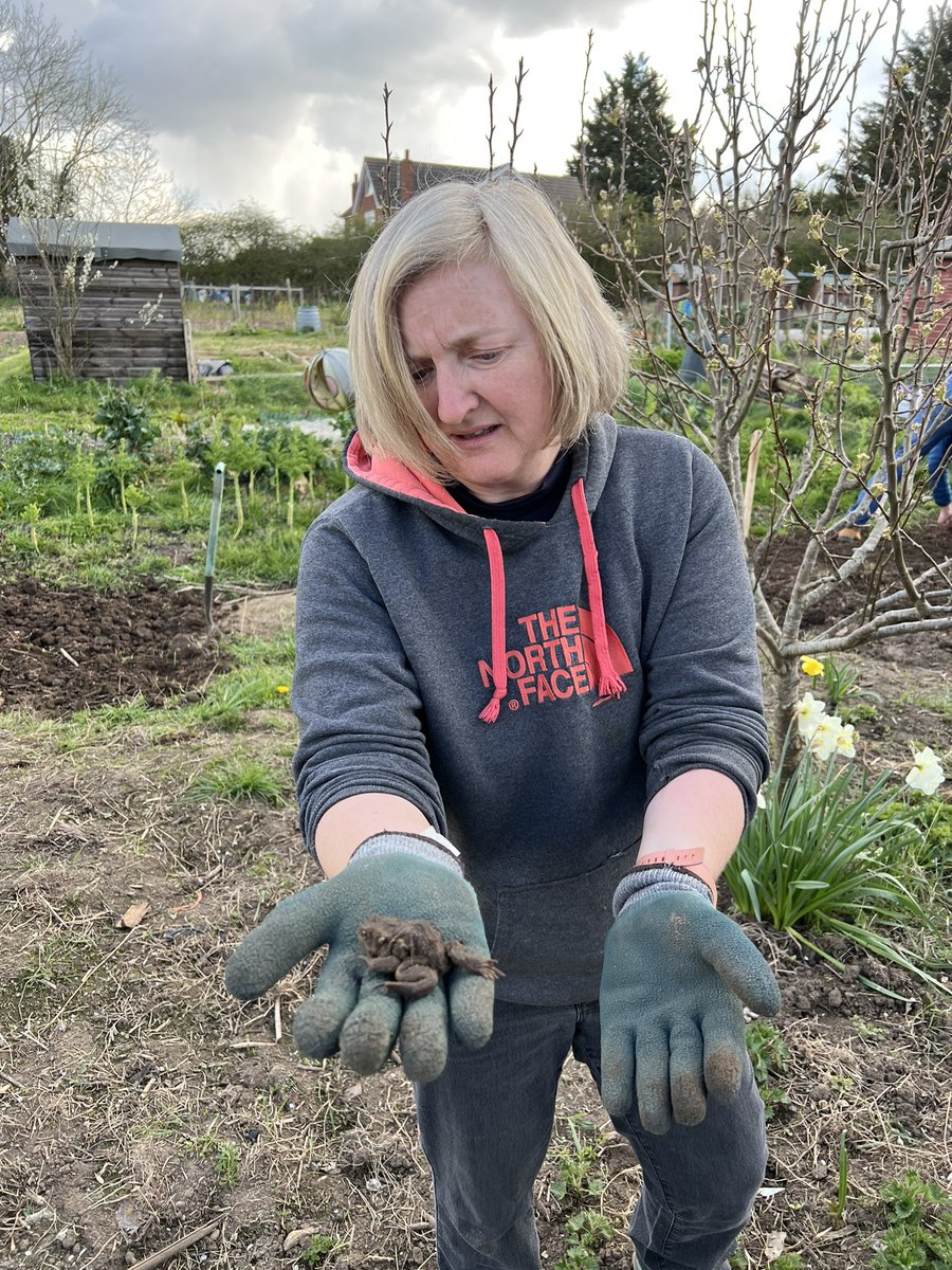Thanks to all our volunteers that helped on the Broughton Astley Community Allotments on 02/04/22

We were blessed with good weather &amp; ground conditions so we could get it turned over ready for future planting 🌱

Really appreciate the hard effort by all - it’s looking great 😁👏🏼