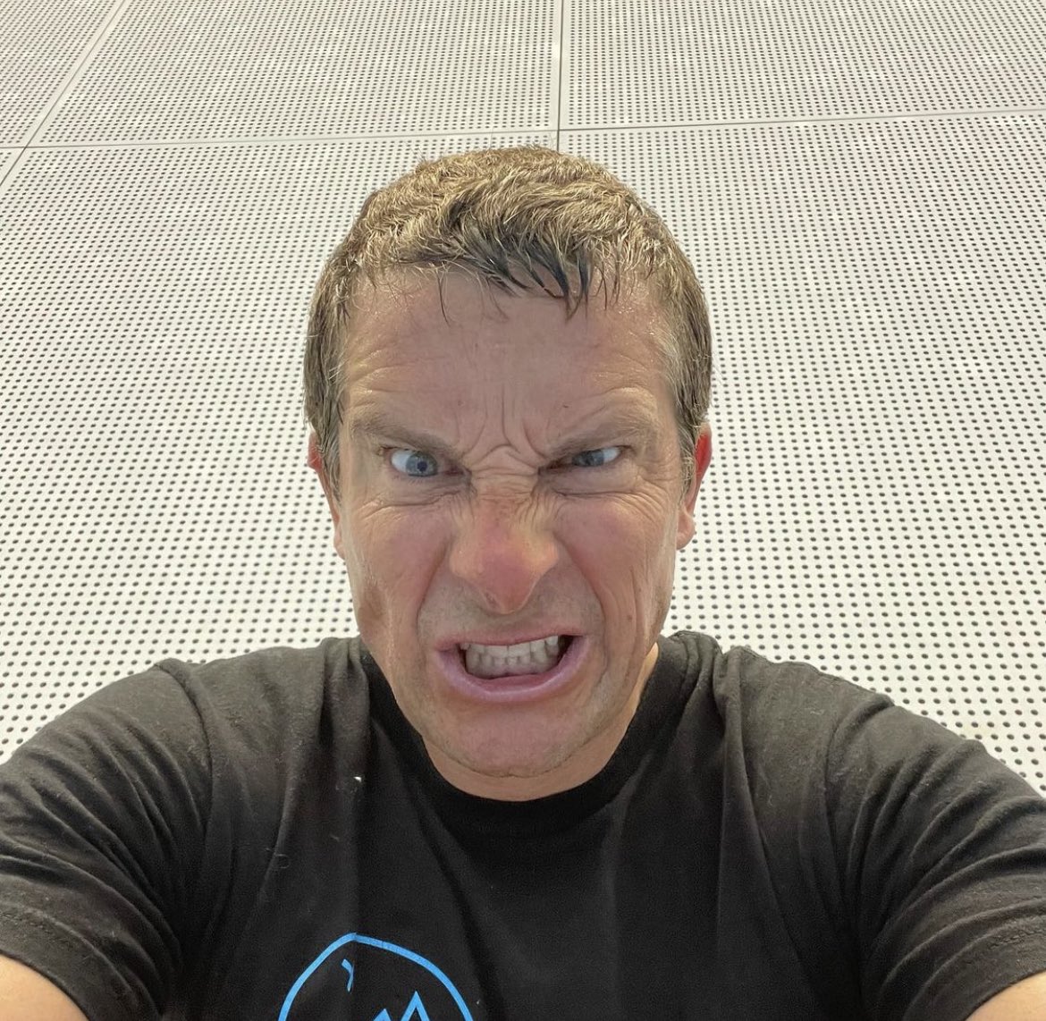 Bear Grylls OBE tweet media