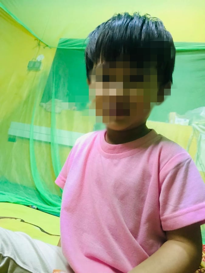 DrWinMyatAye's tweet photo. Junta forces used extensive forces to arrest a 4 year old child at a nursery of #Ahlone Township on 5-4-2022 to pressure his parents to come out. The child's whereabout is still unknown. The world needs to help to stop Junta's #CrimesAgainstHumanity. https://t.co/sAGC4KetVK