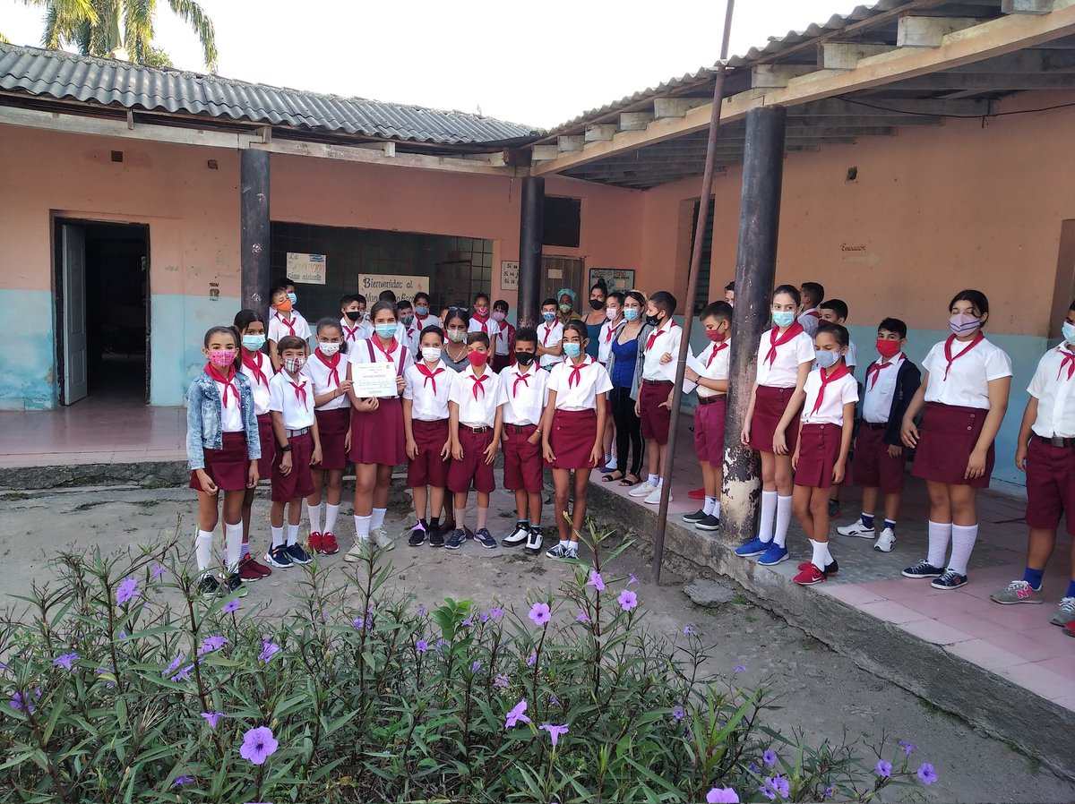 BoschTroadio's tweet photo. Desarrollado festival de pioneros aficionados al arte, premio en narración oral, Rafael González Peña y en danza el grupo Ronda de los sueños
#Cuba 
#CubaMined 
#SomosCuba 
#SomosContinuidad 
#EducaJM https://t.co/Jsu0Ow3AH5