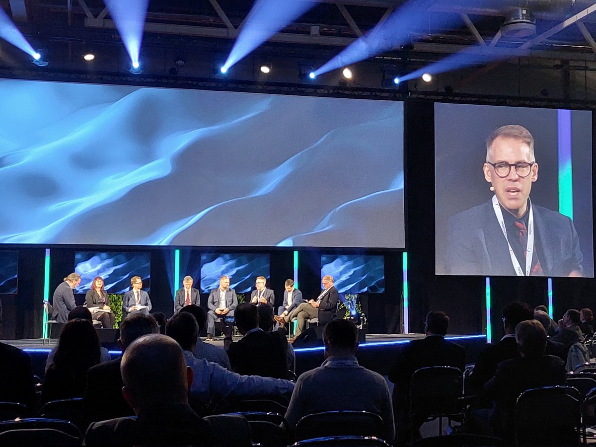 ARPA Benchmarking trip to #norshipping in Oslo Norway <a href="/TurkuAMK/">Turun ammattikorkeakoulu</a> #autonomysummit #inmarsat Thank you for excellent presentations and many interesting new contacts.