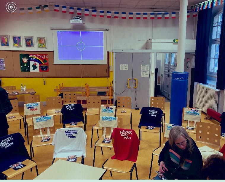 CazesAngele's tweet photo. @EmmanuelMacron souhaite #Associer changer de méthode
✅c’est que met en exergue
@CatherineIbled en organisant avec d’autres coe @CazesAngele des réunions : sujets divers avec la Société civile et des associations. #CULTURE #HANDICAP #SANTE #EDUCATION
#EmmanuelMacronavecvous https://t.co/9V0HIKpGRr