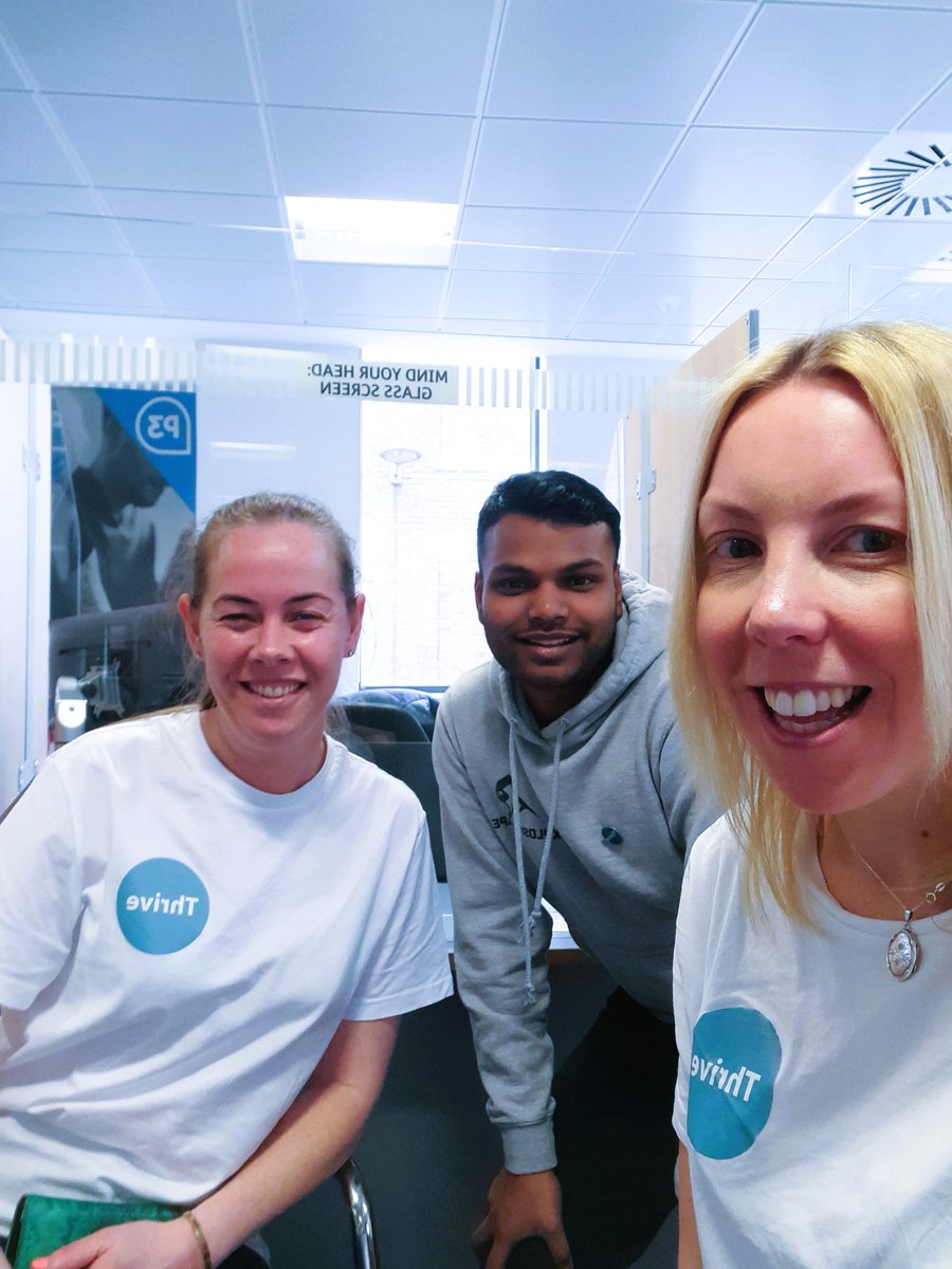 thrive_lcr's tweet photo. We're here at Duke St jobcentre marketplace this afternoon, allowing young people to access Thrive remotely.
Some interesting conversation about construction, childcare and retail so far.
#outreachworks #ThriveTeam #ouryoungpeople https://t.co/865dgK8sF7