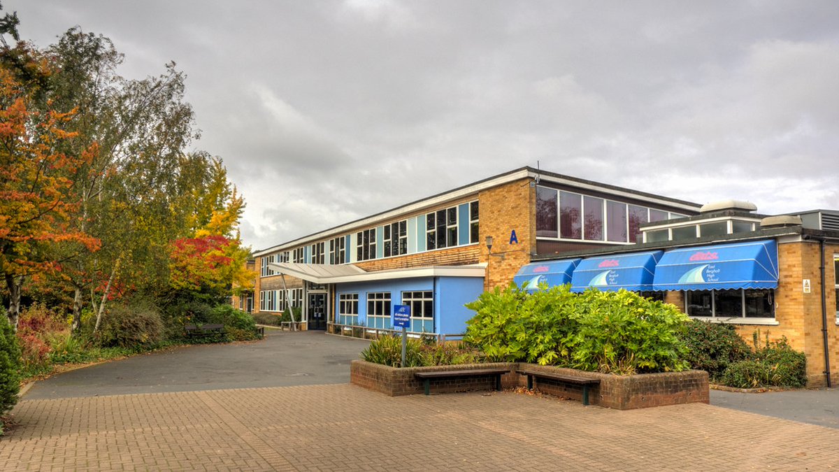 We are recruiting for a subject leader of Maths. Details can be found here: bit.ly/3ujQkWF
#EducationJobs #Teaching