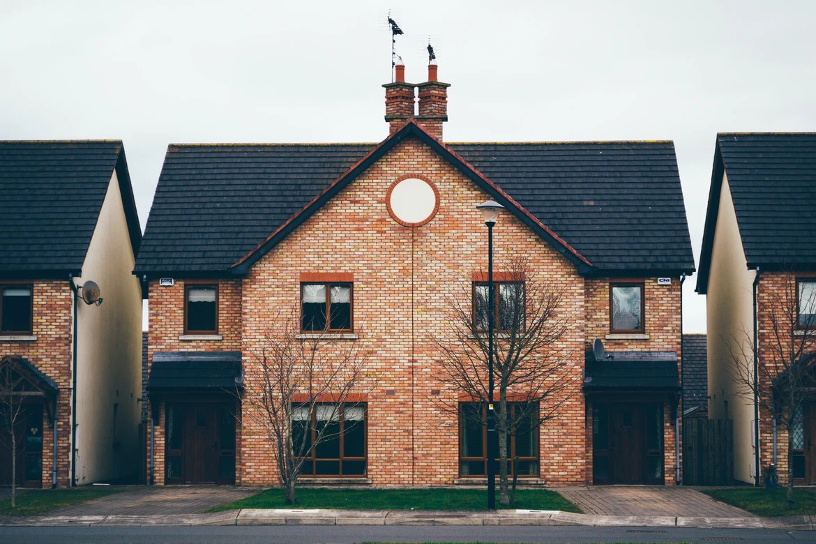 TheLeave5's tweet photo. Hi guys you should check out our homes. We may be new to the market but our homes we have are still outstanding! #NewHome https://t.co/OalEYwyQch