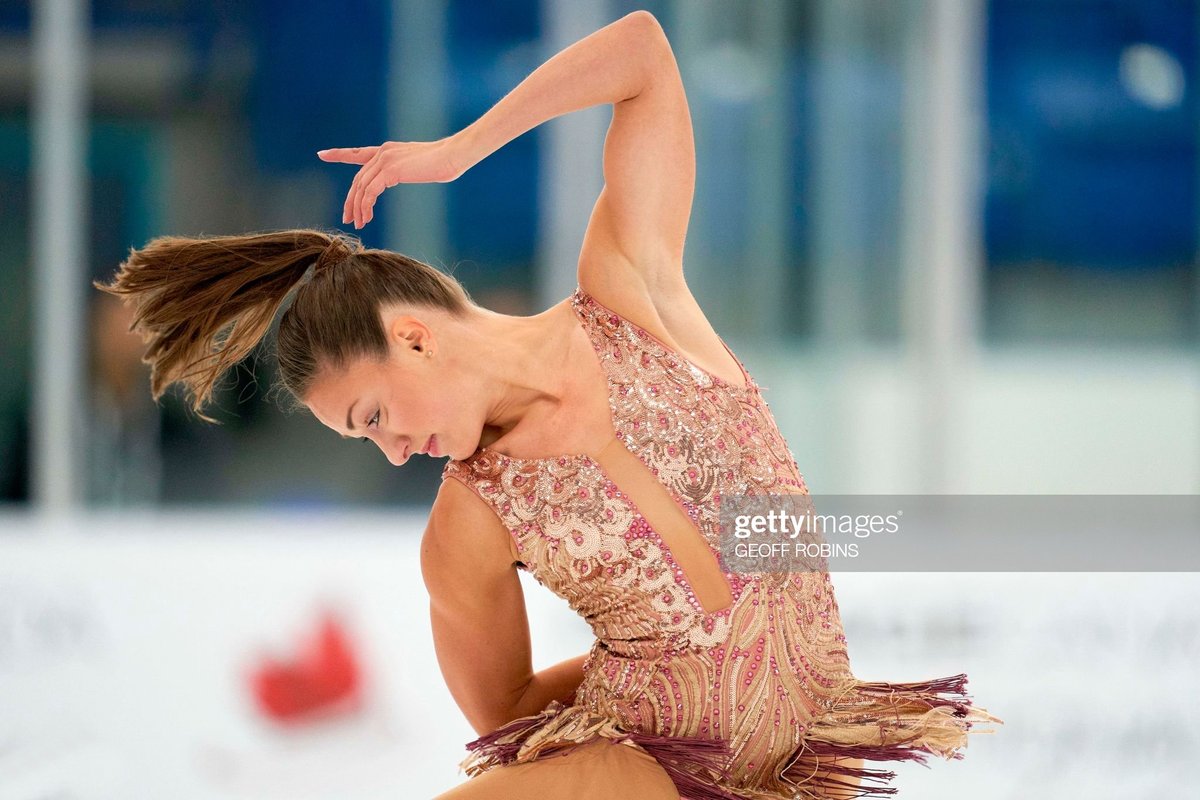 goldenskate's tweet photo. Happy Birthday 🎂 to Canada's 🇨🇦 #MichelleLong! GS Fan Fest @ https://t.co/6jHk2kKxWt The 30-year-old from Newmarket enjoys dance 💃, yoga 🧘, and outdoor adventures 📷 2019-20 SP "These Boots Are Made For Walkin'" by #LeeHazelwood #FigureSkating https://t.co/XfWettTMDK
