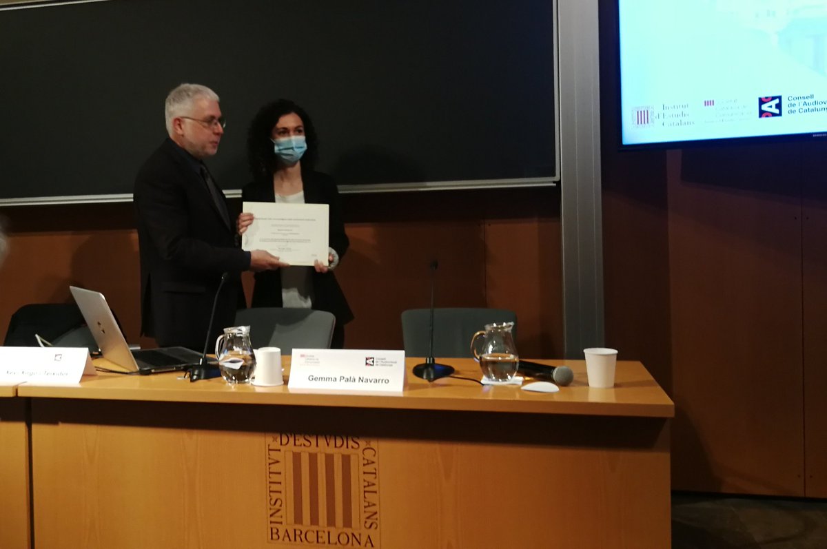 gemmapalaa's tweet photo. Feliç i agraïda de rebre aquesta menció i reconeixement de la meva tesi doctoral @comunicacioUPF @POLCOMGRP_UPF en la 33a edició dels Premis en investigació sobre comunicació audiovisual del @Consell_Audio Per molts anys poder seguir premiant la recerca feta a Catalunya! https://t.co/jJ3kTpVxb0