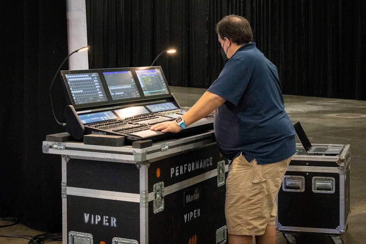 magnumco's tweet photo. An MA Lighting grandMA3 getting ready for a show.
#thelightstuff #malighting #lightingrental #rentalstock https://t.co/m7rg9E3A4J