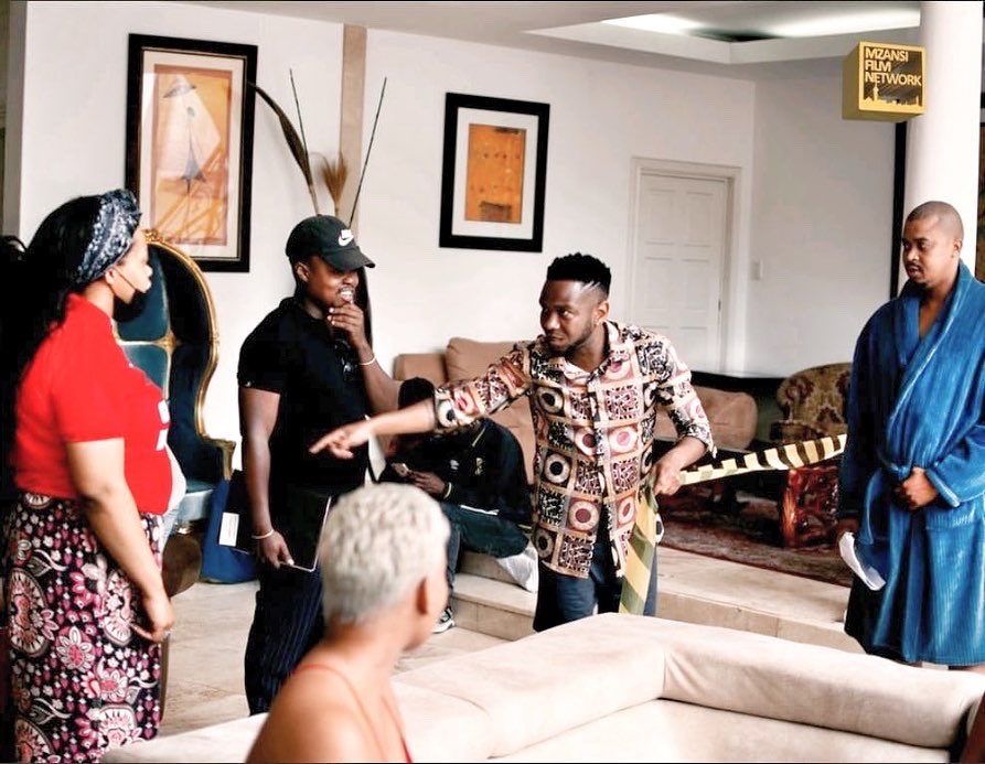 ThomasGumede's tweet photo. It feels so good to be acting again! My number one passion. The gift that gave me everything🙏🏾🙏🏾 12 days to go. Abafana Ababi, 19 April on @eVOD_sa https://t.co/LJTJIH96Q5