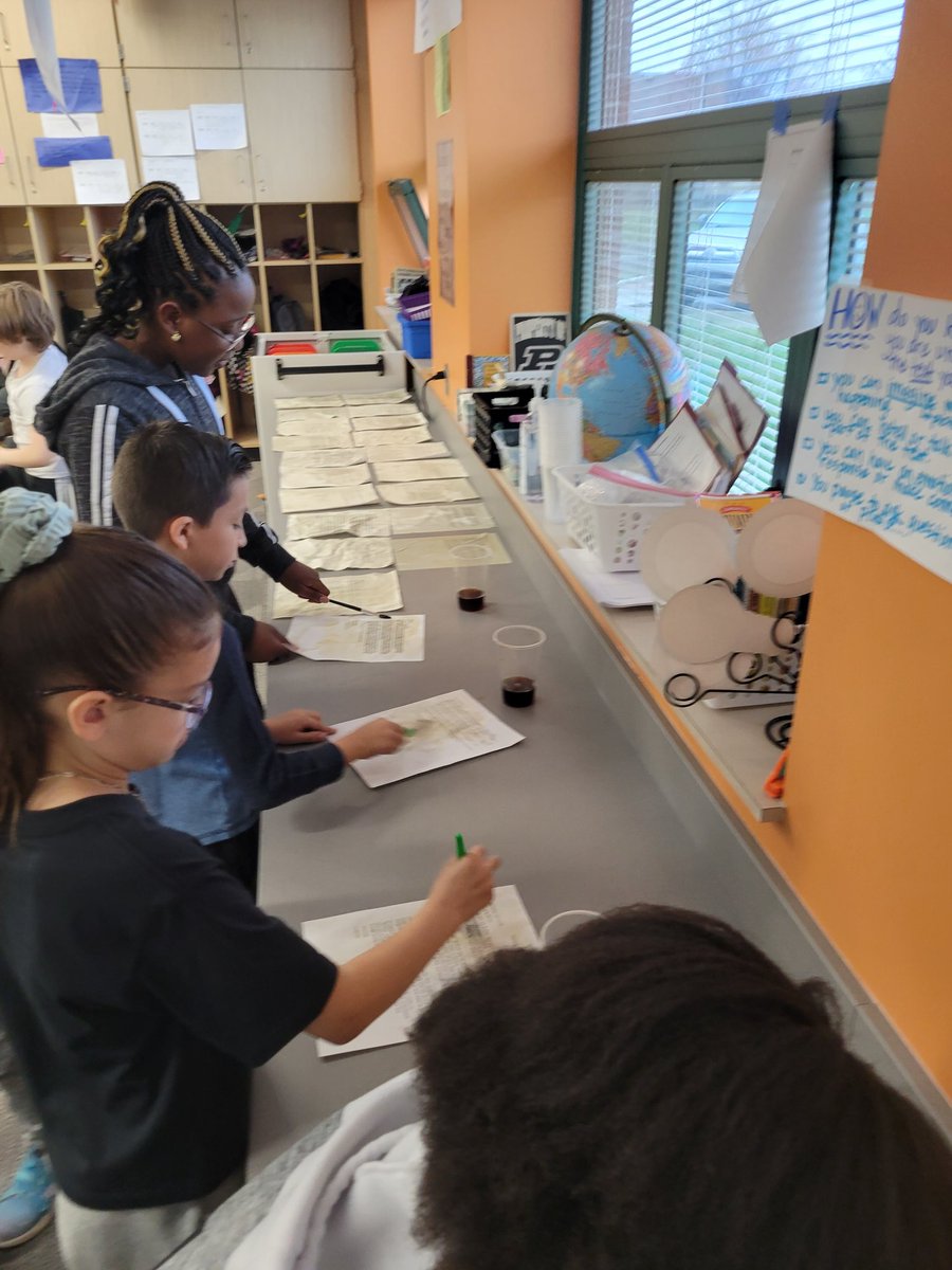 miner_jenn's tweet photo. Tea stained our opinion letters to the Sons of Liberty or King George. @MelissaMcColl16 @NikkiHarrisonME #witandwisdomELA https://t.co/HCyEpiusrH