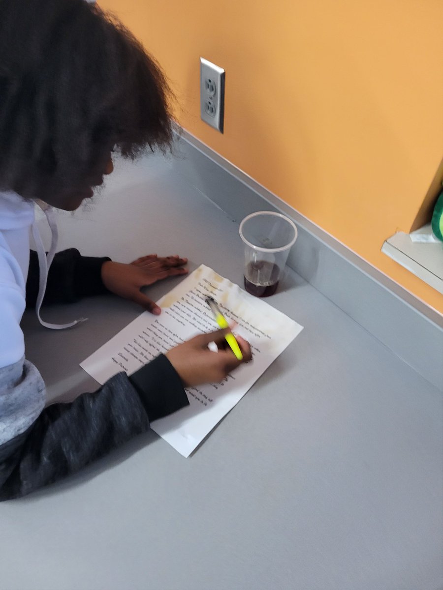 miner_jenn's tweet photo. Tea stained our opinion letters to the Sons of Liberty or King George. @MelissaMcColl16 @NikkiHarrisonME #witandwisdomELA https://t.co/HCyEpiusrH