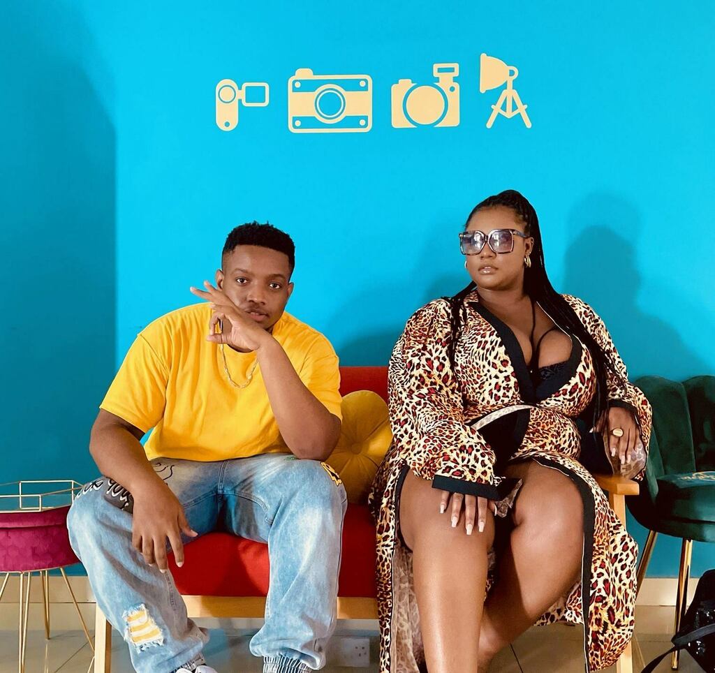 Clickongh's tweet photo. BRYAN THE MENSAH Readies Video for “Until I See You” featuring TiTi Owusu https://t.co/ax9DnawpQC #clickongh https://t.co/EHba7LKgAI
