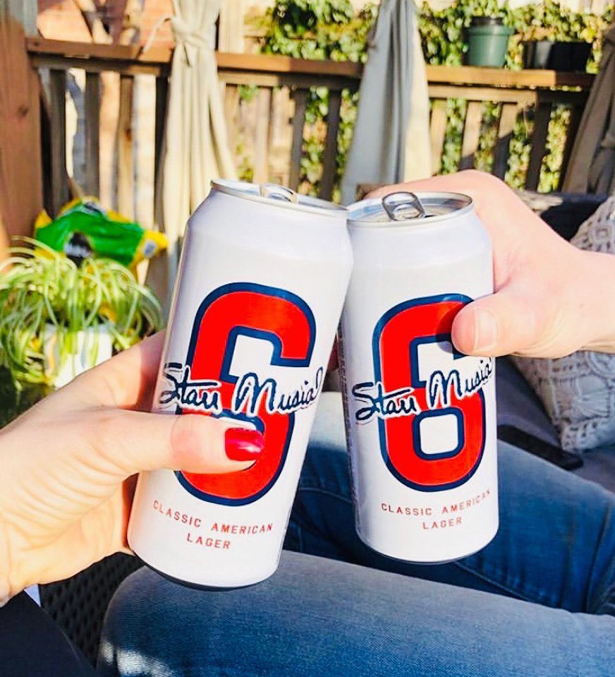 BreakthruMO's tweet photo. When it's #NationalBeerDay and @Cardinals Opening Day, you have to go all out! We don't make the rules, sorry! 🍻❤️
@urbanchestnut
@LogboatBrewing
@ozarkbeer
@TornLabelKC
#4Hands #StLouis #KansasCity #Beer #DrinkLocal #Logboat #STL #KC #UCBC #TornLabel https://t.co/OYhJnQoumQ