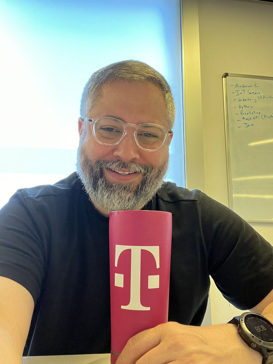 El Centro de Inovacion de Bayamon <a href="/TMobilePR/">T-Mobile Puerto Rico</a> &amp; E4 <a href="/5gnbiotlab/">5G & NB-IoT Innovation Lab</a> UP 5G - UP WiFi - UP Fiber Optic power by <a href="/goFiberX/">FiberX</a> @amigosdebayamon <a href="/ramonluisrivera/">Ramon Luis Rivera</a> <a href="/JEMartel/">Jorge Martel</a> <a href="/FrancesJRodz/">Frances J. Rodriguez</a> #collaboration #5G #iot <a href="/nuisxcorp/">NUISX</a>