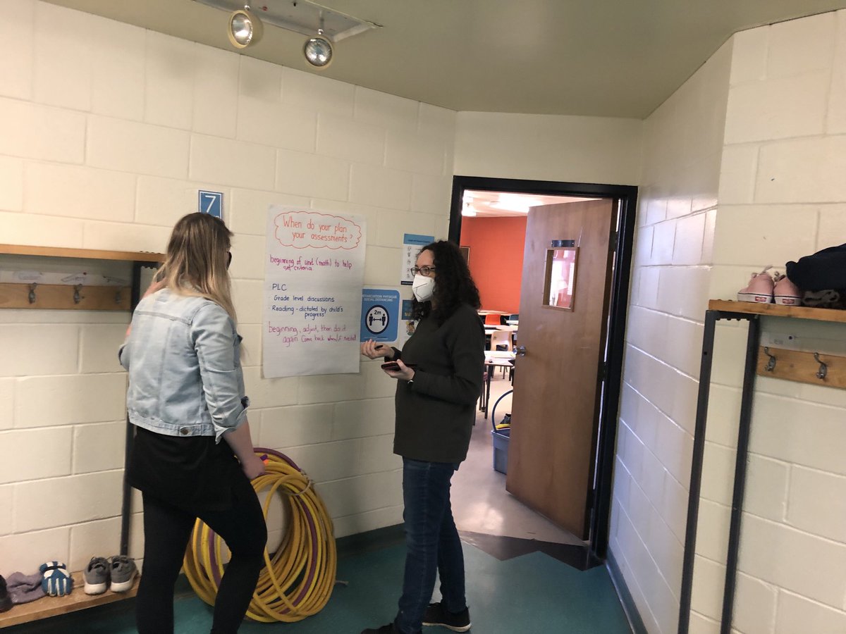 Smokey Drive School tweet media