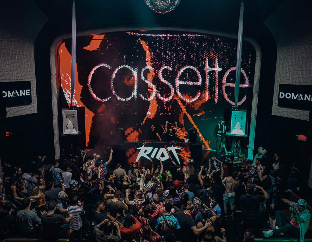 noneothervisual's tweet image. 💥 @RIOTmusic 💥 #noneothervisuals 📸