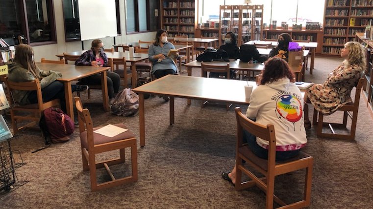 BelWestEnglish's tweet photo. Members of the BW Book Club met last night to discuss RABBIT CAKE by @annie_hartnett. They agreed it was their favorite Book Club choice of the year! Looking forward to the debut of UNLIKELY ANIMALS next week.
#BWEnglish #BWReads #BTHS201 @MaroonWay201 https://t.co/4eF18ridrs