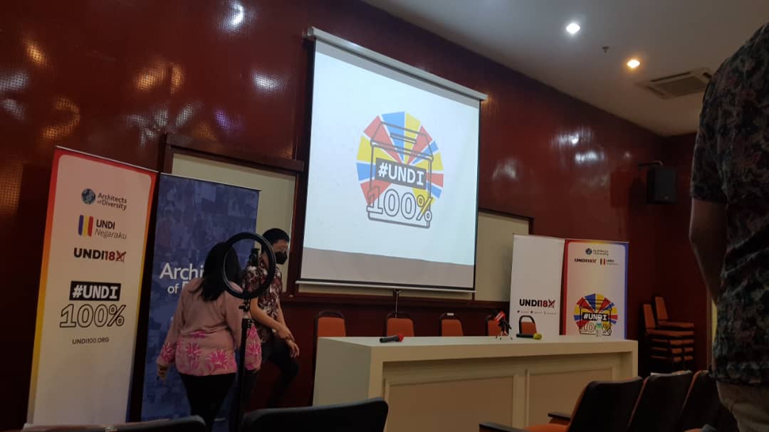 #UNDI100PERATUS – Youth Concerns

Today, Com. @Prof_Catreena rep Pemuda Sosialis attended the press conference held by Undi18 on the launching of the program #UNDI100PERATUS. It is a national campaign that aspires to achieve 100% youth voter turnout in the upcoming GE15.
